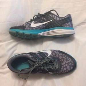 Nike Shoes Size 6